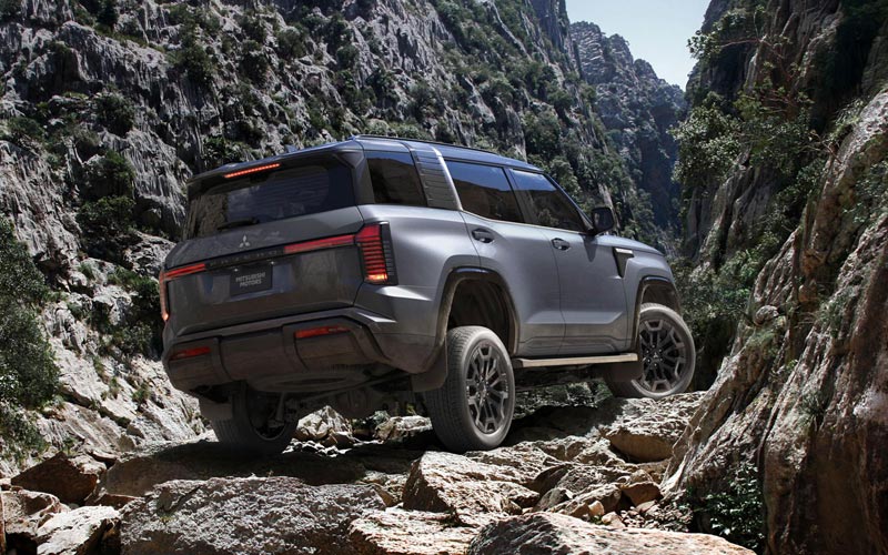 ���� Mitsubishi Pajero 