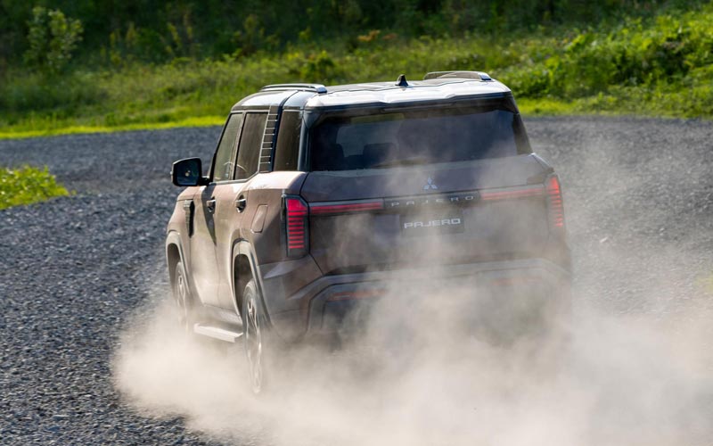 ���� Mitsubishi Pajero 