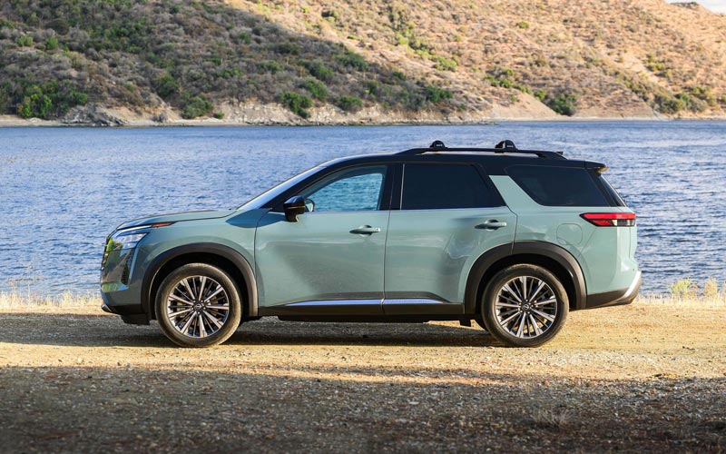 ���� Nissan Pathfinder 