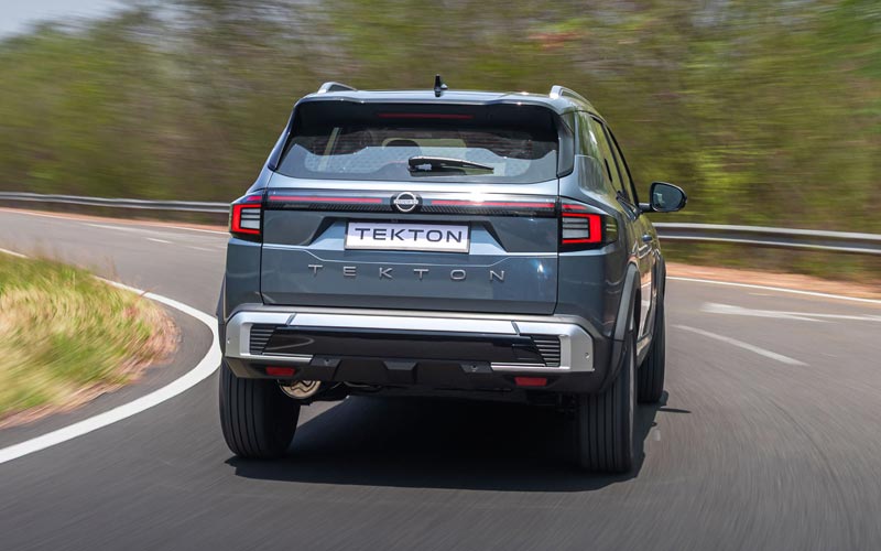 ���� Nissan Tekton 