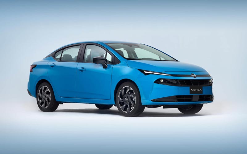 ���� Nissan Versa 