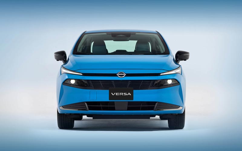 ���� Nissan Versa 