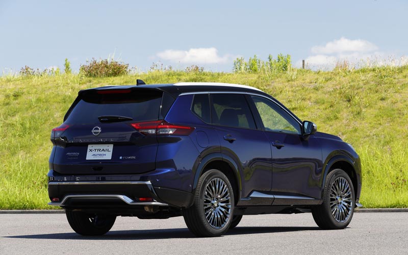 ���� Nissan X-Trail 2025 