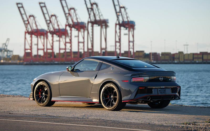 ���� Nissan Z Nismo 