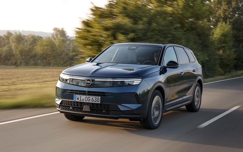  Opel Grandland 