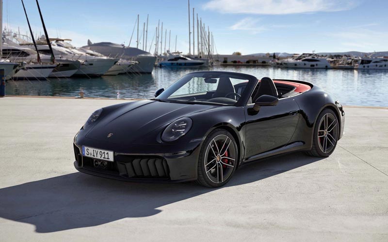  Porsche 911 GTS Cabrio 