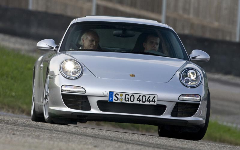 Porsche 911  (2008-2011)
