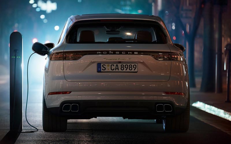  Porsche Cayenne Turbo S 