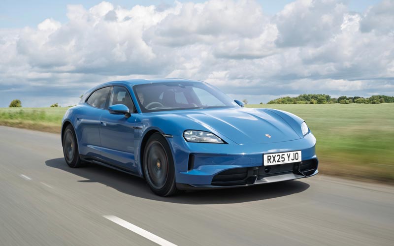  Porsche Taycan Sport Turismo GTS 