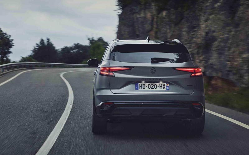 ���� Renault Austral 