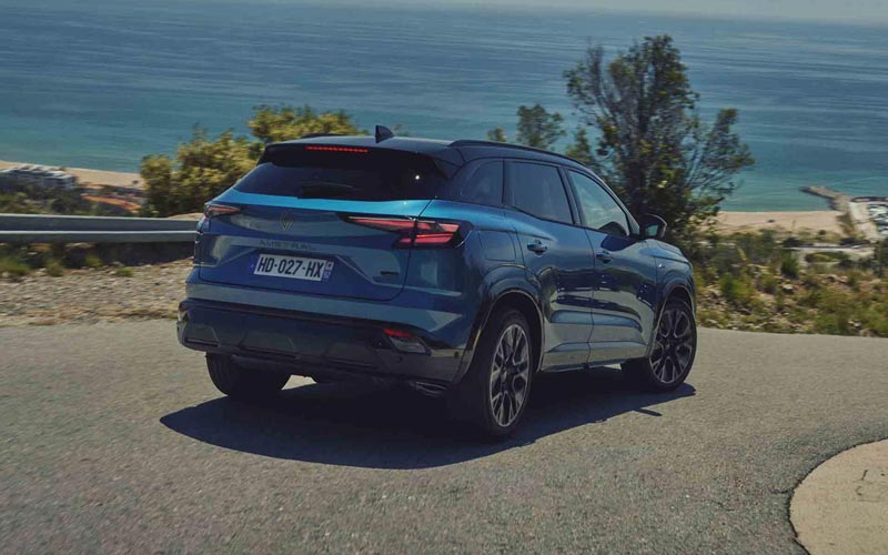 ���� Renault Austral 