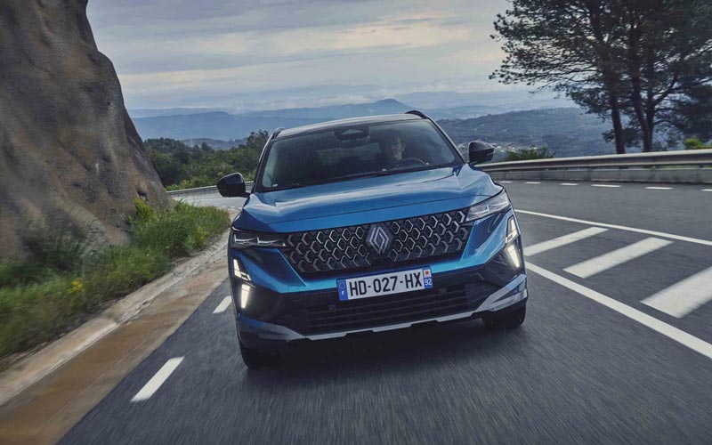 ���� Renault Austral 