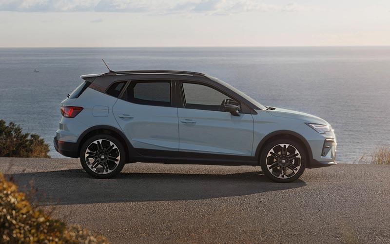 ���� SEAT Arona 