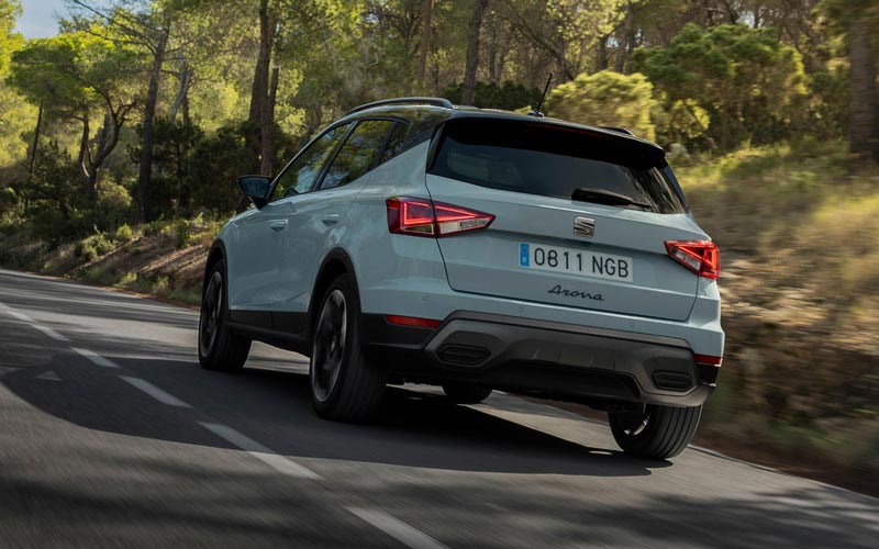 ���� SEAT Arona 