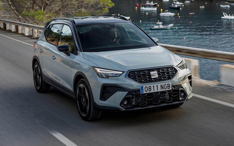 ���� SEAT Arona 