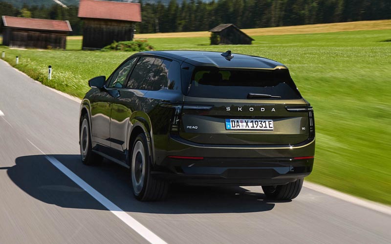 ���� Skoda Peaq 