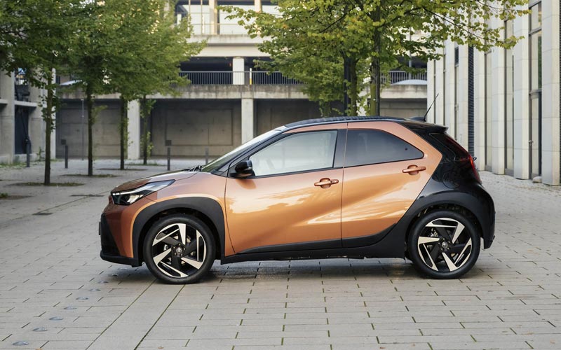  Toyota Aygo X 