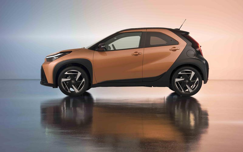  Toyota Aygo X 