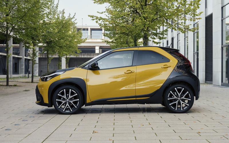  Toyota Aygo X 
