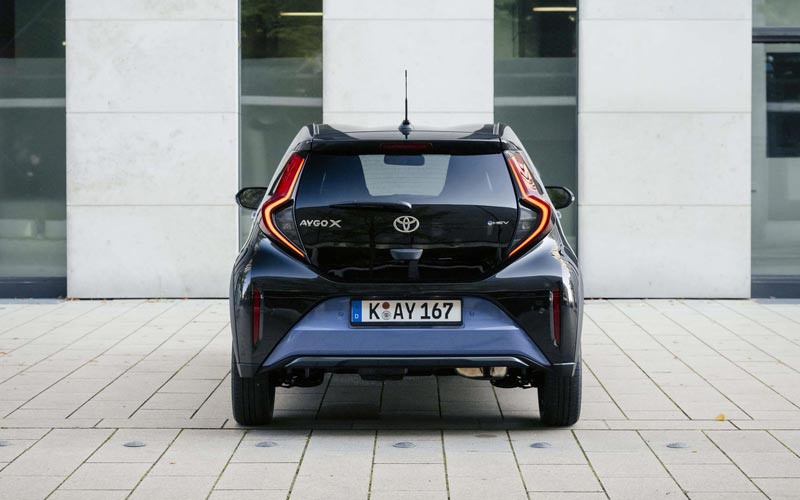  Toyota Aygo X 