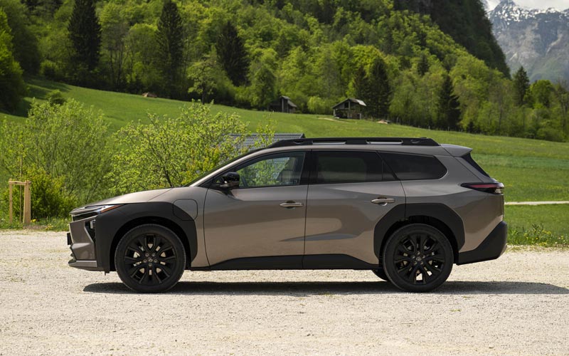 ���� Toyota bZ4X Touring 