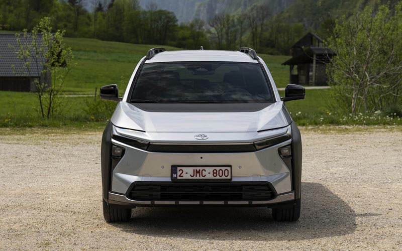 ���� Toyota bZ4X Touring 