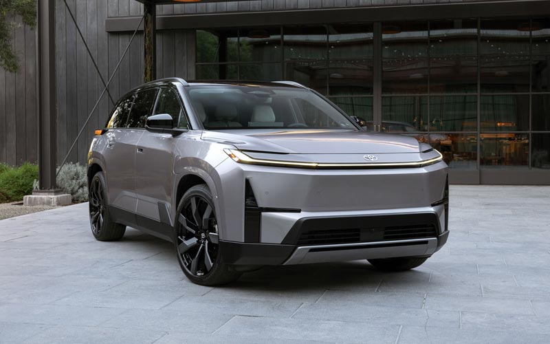 ���� Toyota Highlander 2026 