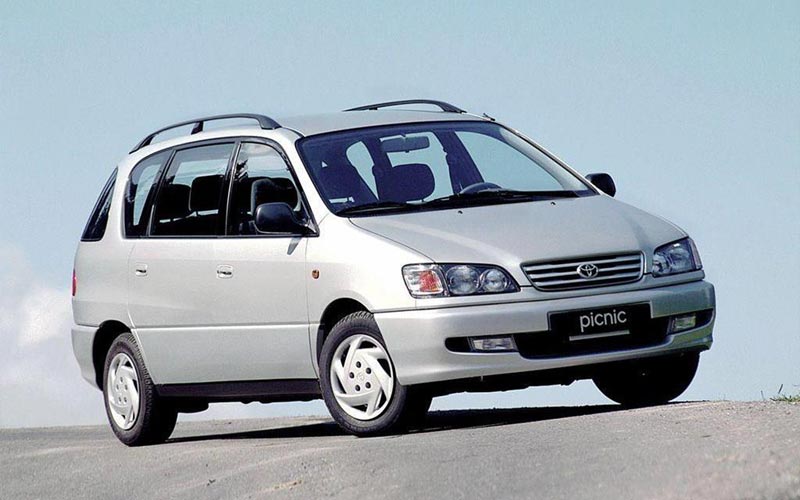 ���� Toyota Picnic 
