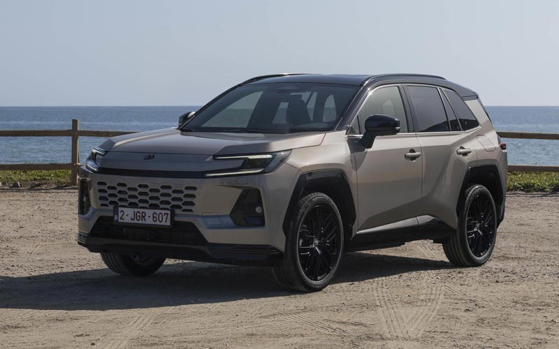 ���� Toyota RAV4 