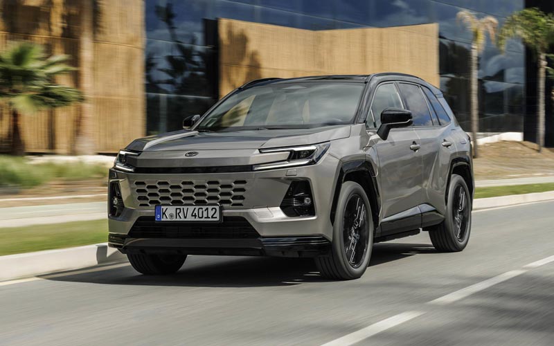 ���� Toyota RAV4 