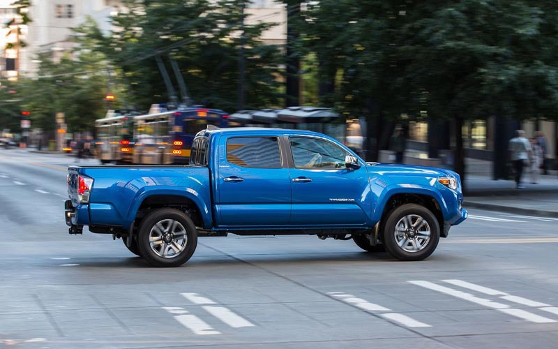  Toyota Tacoma  (2015-2019)