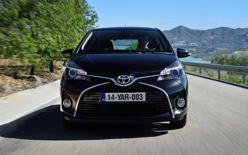  Toyota Yaris  (2014-2017)