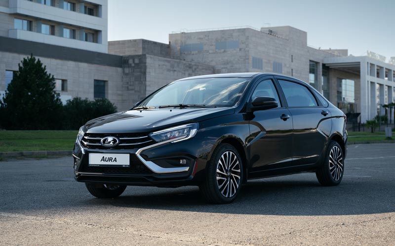  Lada Aura 