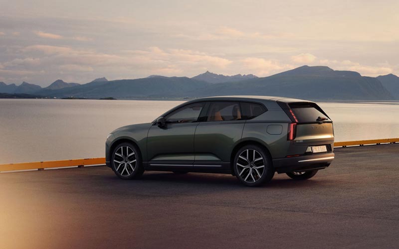 ���� Volvo EX60 