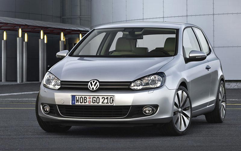  Volkswagen Golf 3-Door  (2008-2012)