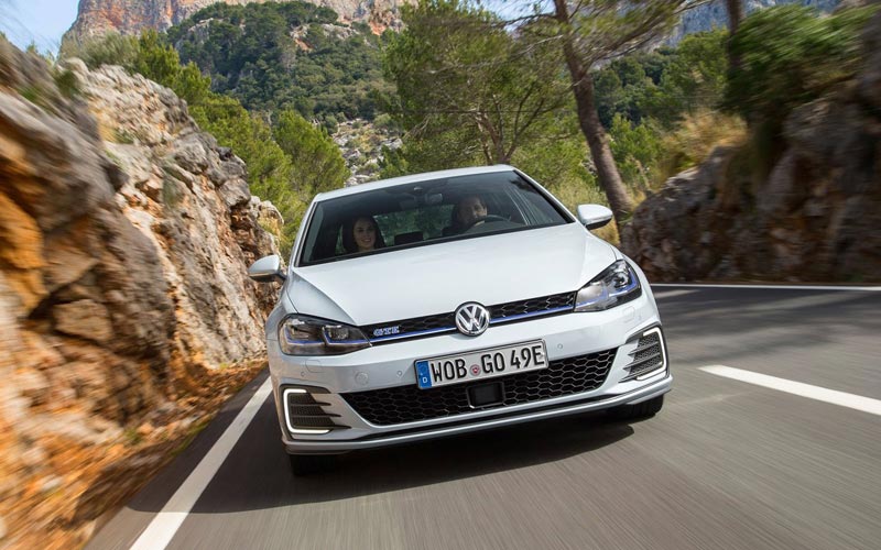  Volkswagen Golf GTE  (2016-2019)