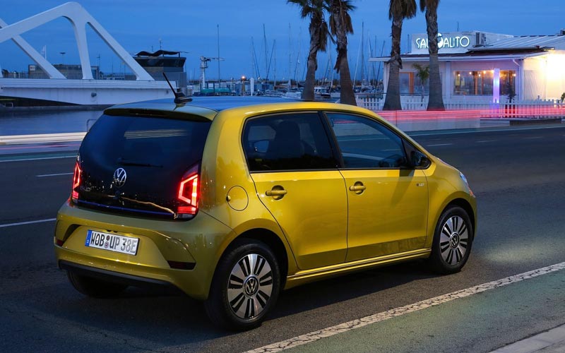  Volkswagen e-Up 