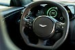 Интерьер салона Aston Martin V8 Vantage. Фото #10