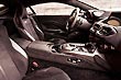 Интерьер салона Aston Martin V8 Vantage. Фото #26