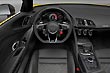 Интерьер салона Audi R8 Spyder