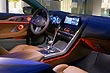 Интерьер салона BMW M8 Cabrio. Фото #16