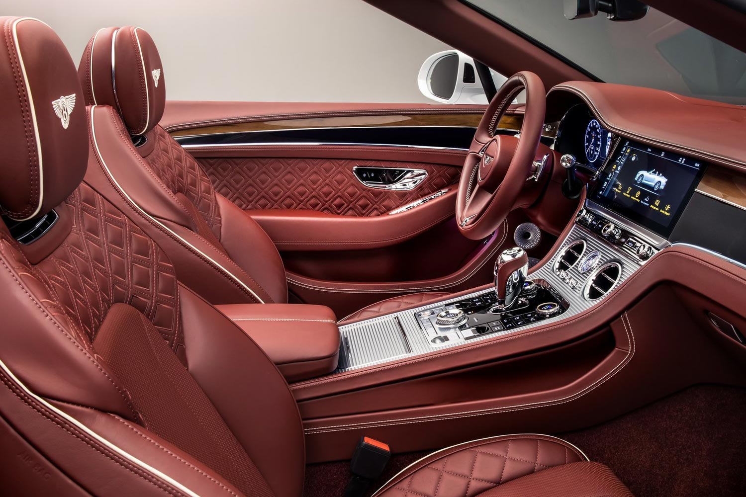 Bentley Continental gt 2020 салон