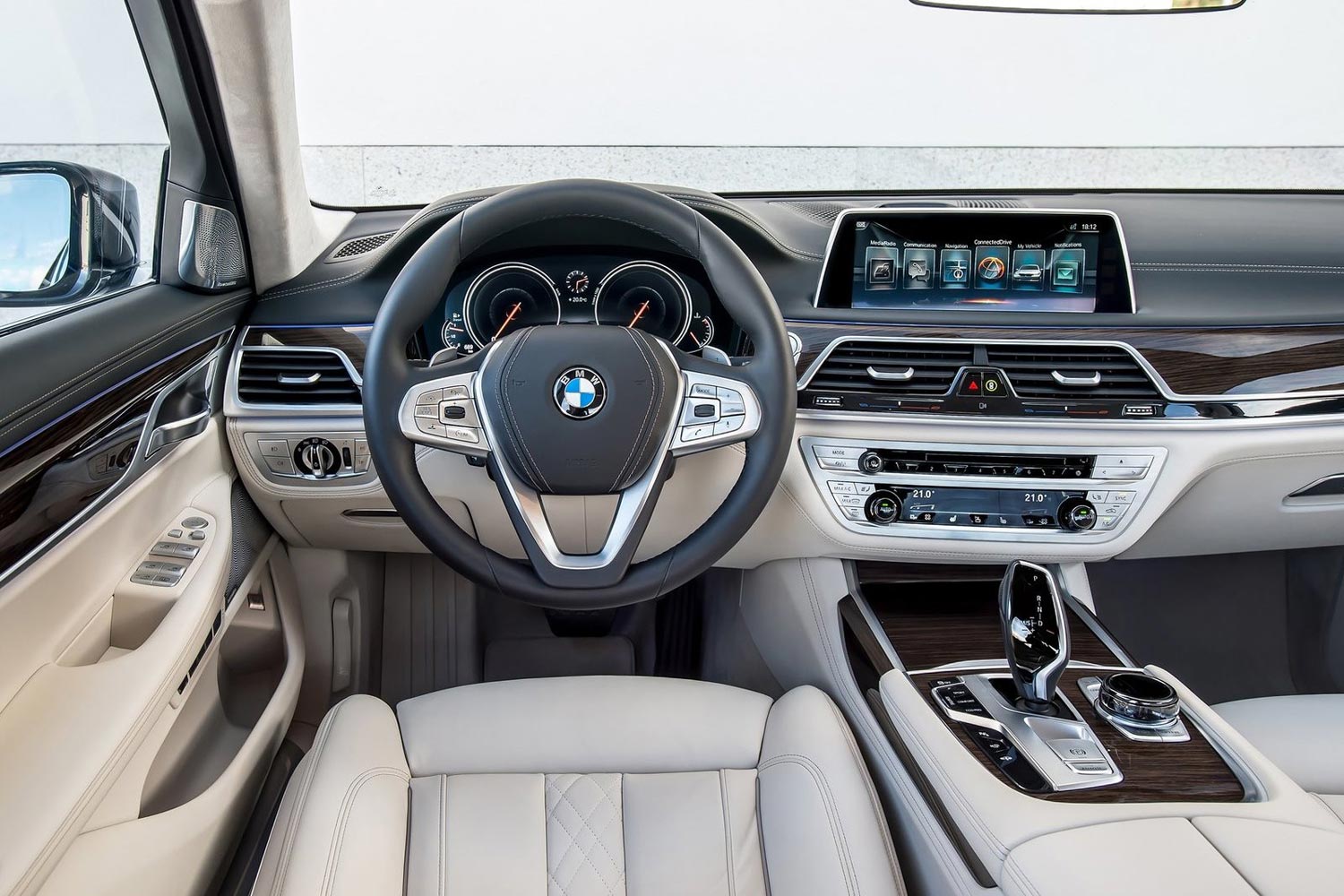 BMW 7 2015 g11