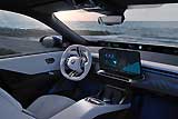 Интерьер салона BMW iX3