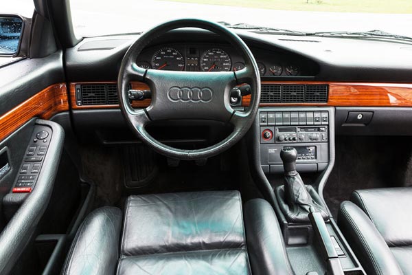   Audi 200