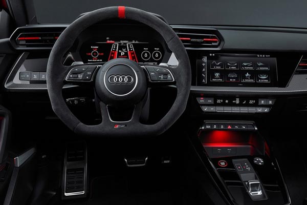 Интерьер салона Audi RS3 Sportback
