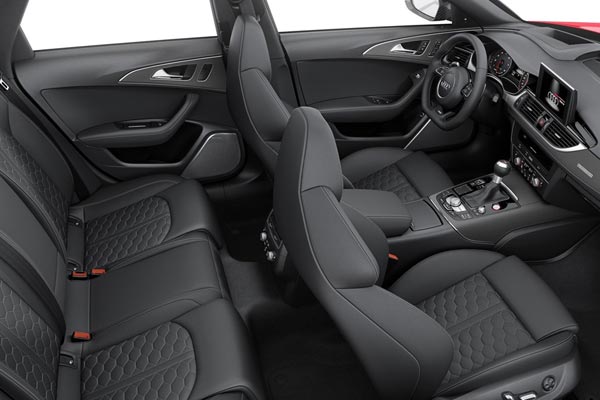 Интерьер салона Audi RS6 Avant