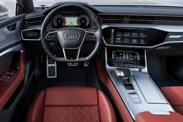 Интерьер салона Audi S7