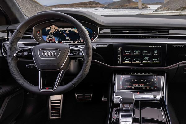   Audi A8