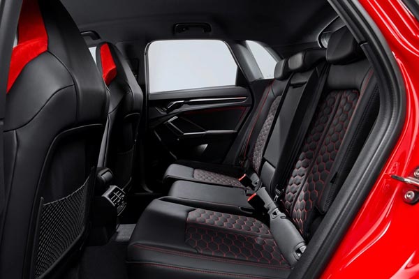   Audi RS Q3